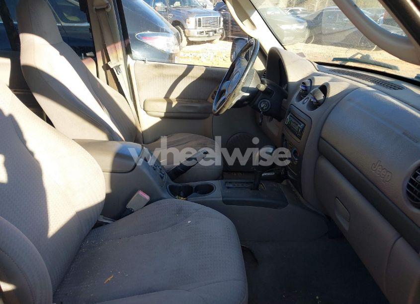 Photo 5 of 2002 Jeep Liberty SPORT (VIN 1J4GL48K12W297423)