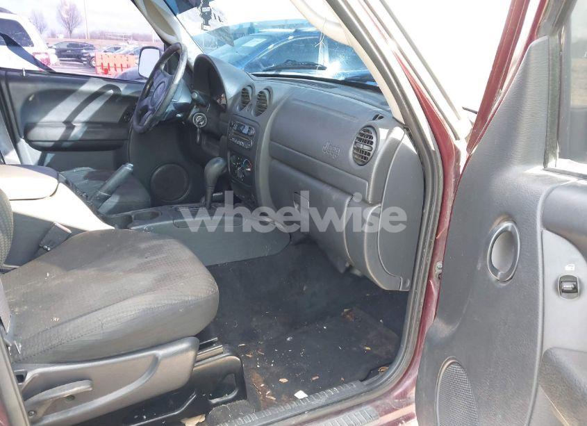 Photo 5 of 2003 Jeep Liberty SPORT (VIN 1J4GL48K13W508329)