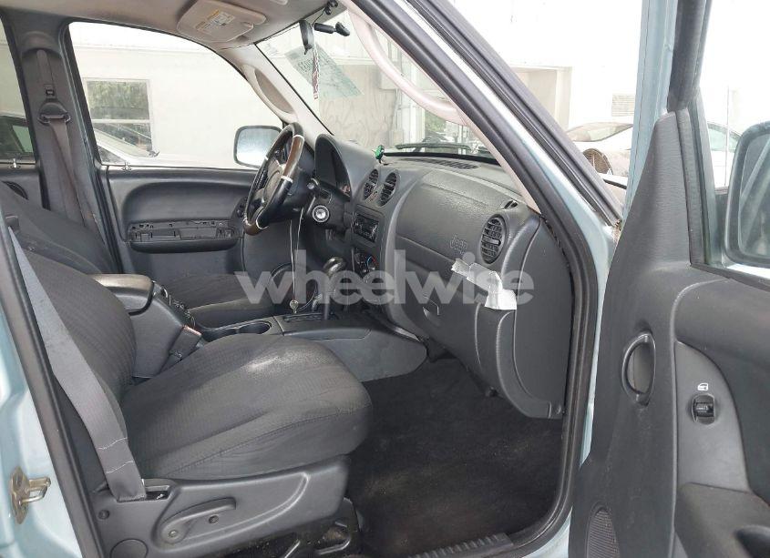 Photo 5 of 2003 Jeep Liberty SPORT (VIN 1J4GL48K13W541394)