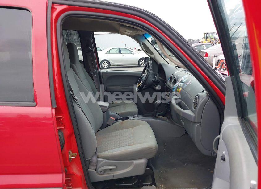 Photo 5 of 2005 Jeep Liberty SPORT (VIN 1J4GL48K15W544248)