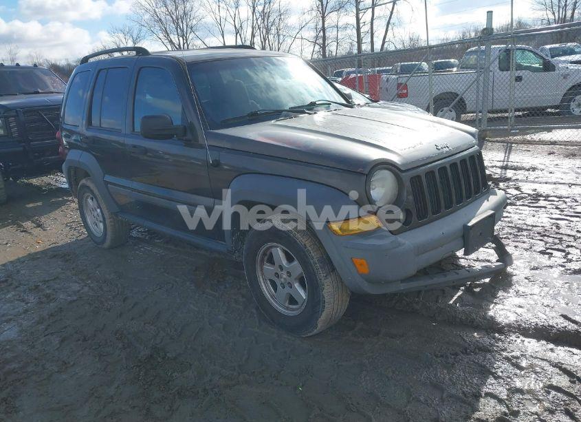 2005 Jeep Liberty SPORT (VIN 1J4GL48K15W576469) main photo
