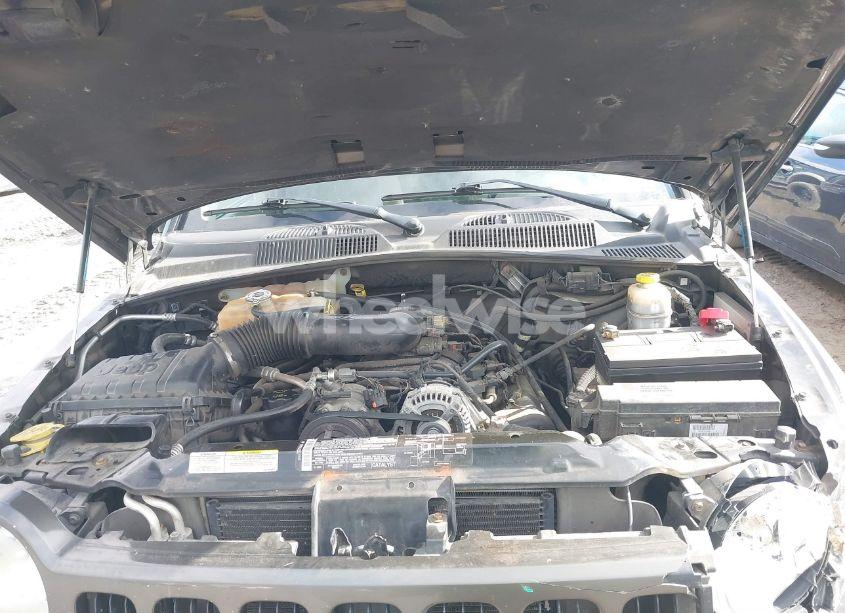 Photo 10 of 2005 Jeep Liberty SPORT (VIN 1J4GL48K15W576469)