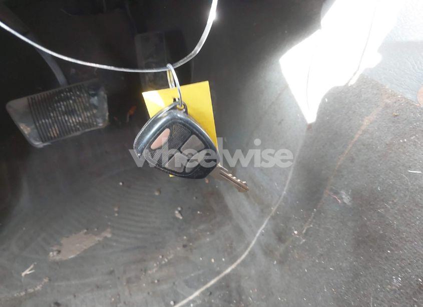 Photo 11 of 2005 Jeep Liberty SPORT (VIN 1J4GL48K15W576469)