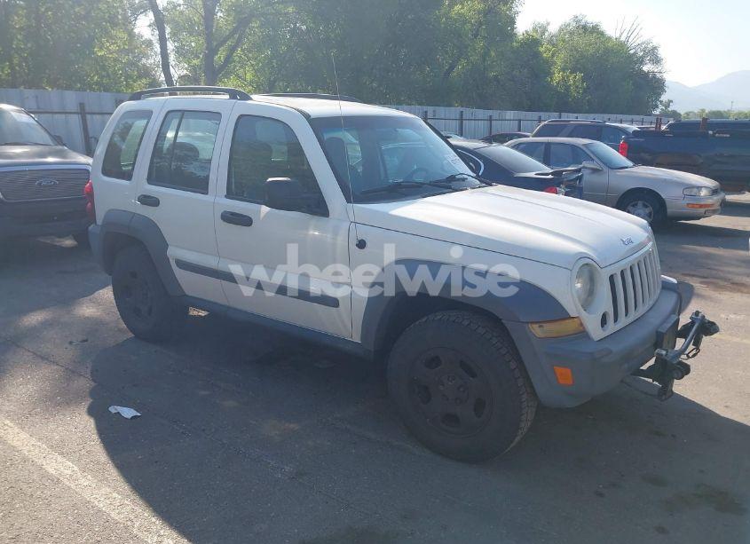 2005 Jeep Liberty SPORT (VIN 1J4GL48K15W587486) main photo