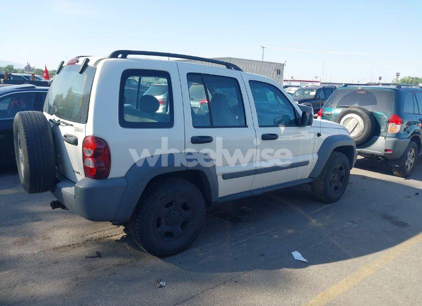 Photo 4 of 2005 Jeep Liberty SPORT (VIN 1J4GL48K15W587486)