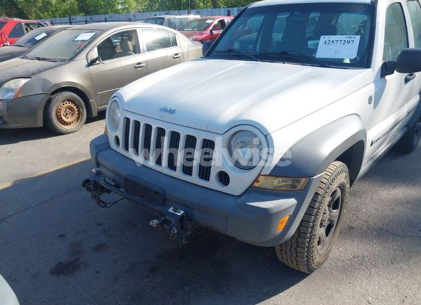 Photo 6 of 2005 Jeep Liberty SPORT (VIN 1J4GL48K15W587486)