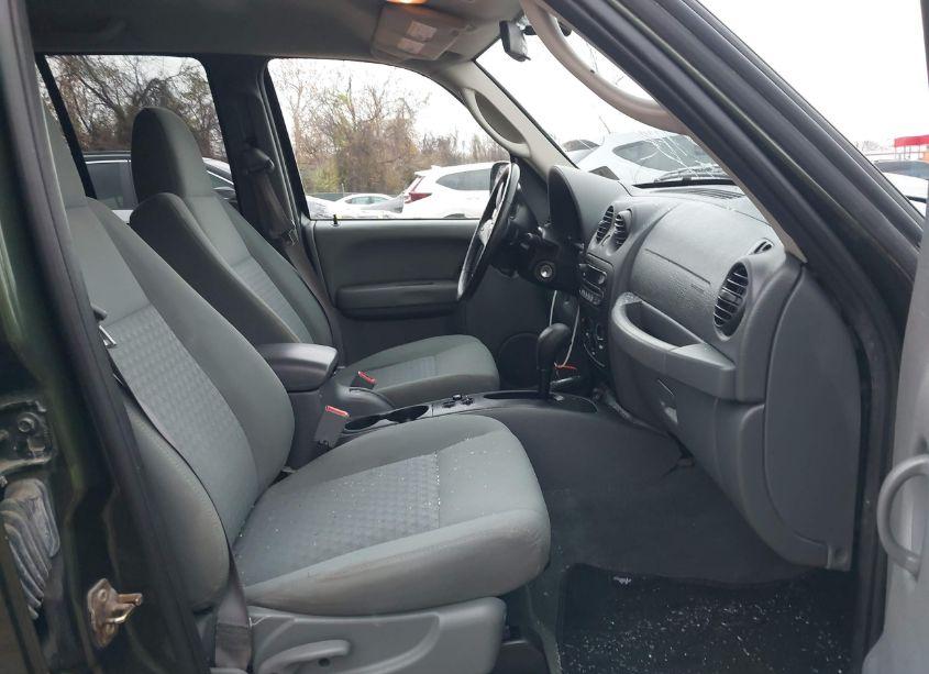 Photo 5 of 2006 Jeep Liberty SPORT (VIN 1J4GL48K16W290770)