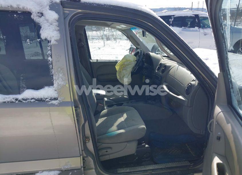 Photo 5 of 2007 Jeep Liberty SPORT (VIN 1J4GL48K17W659404)