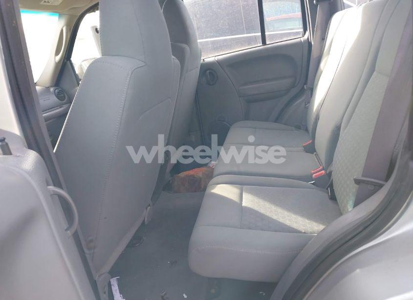 Photo 8 of 2007 Jeep Liberty SPORT (VIN 1J4GL48K17W708990)