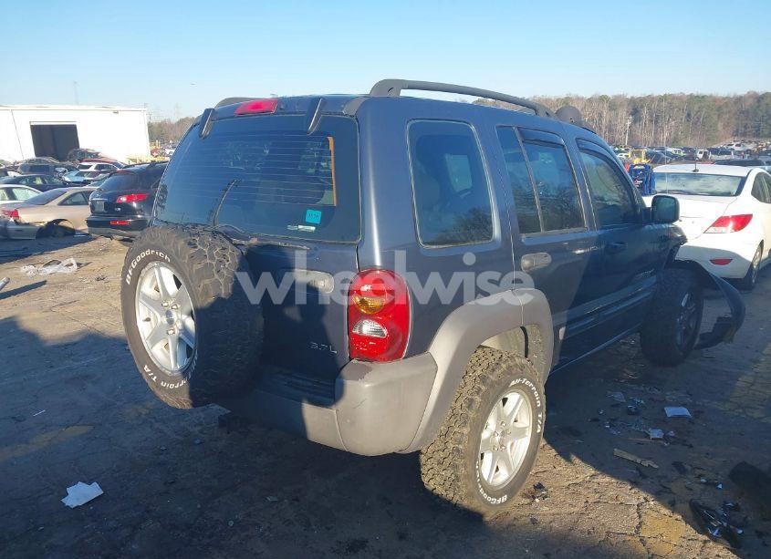 Photo 4 of 2002 Jeep Liberty SPORT (VIN 1J4GL48K22W302399)