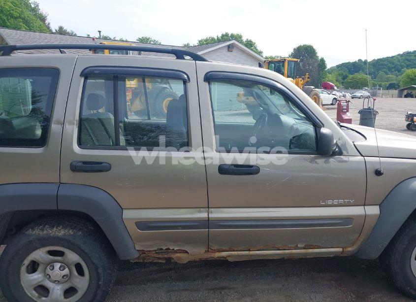 Photo 13 of 2004 Jeep Liberty SPORT (VIN 1J4GL48K24W254129)