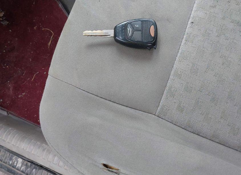 Photo 11 of 2005 Jeep Liberty SPORT (VIN 1J4GL48K25W552214)