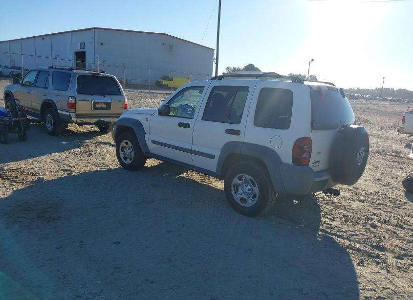 Photo 3 of 2005 Jeep Liberty SPORT (VIN 1J4GL48K25W692196)