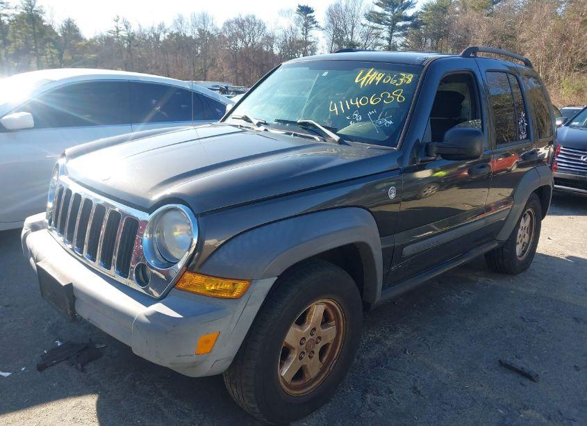 Photo 2 of 2006 Jeep Liberty SPORT (VIN 1J4GL48K26W223420)