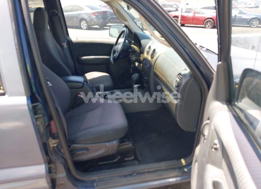 Photo 5 of 2002 Jeep Liberty SPORT (VIN 1J4GL48K32W320958)