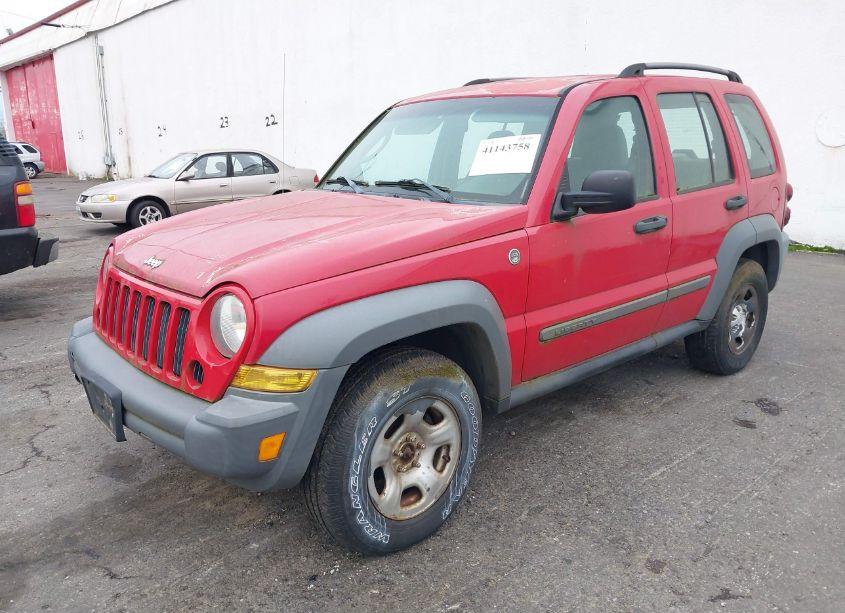 Photo 2 of 2005 Jeep Liberty SPORT (VIN 1J4GL48K35W580152)