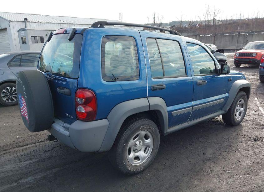 Photo 4 of 2005 Jeep Liberty SPORT (VIN 1J4GL48K35W639393)