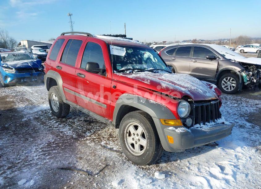 2005 Jeep Liberty SPORT (VIN 1J4GL48K35W703125) main photo