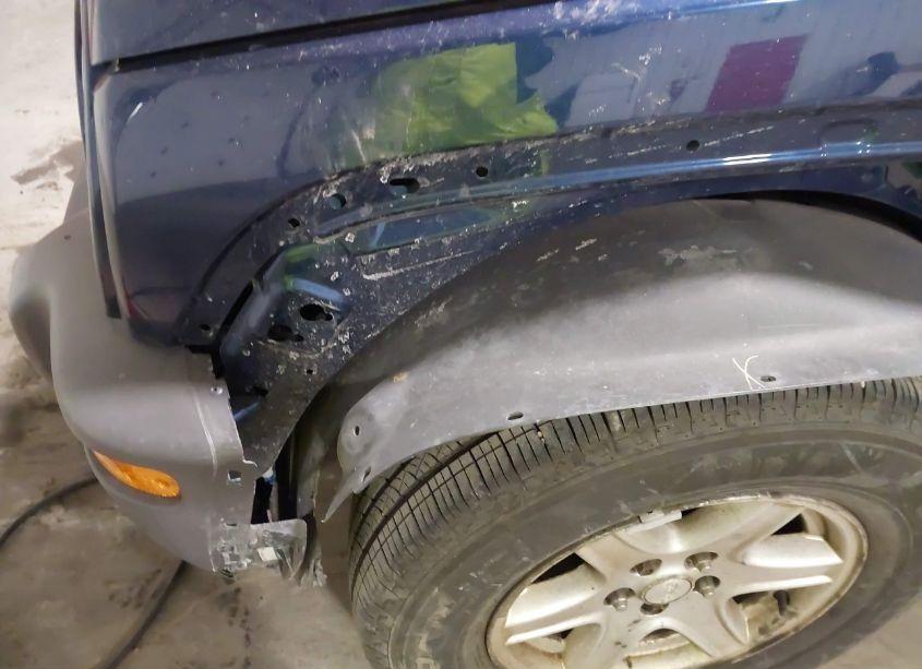 Photo 6 of 2004 Jeep Liberty SPORT (VIN 1J4GL48K44W105589)