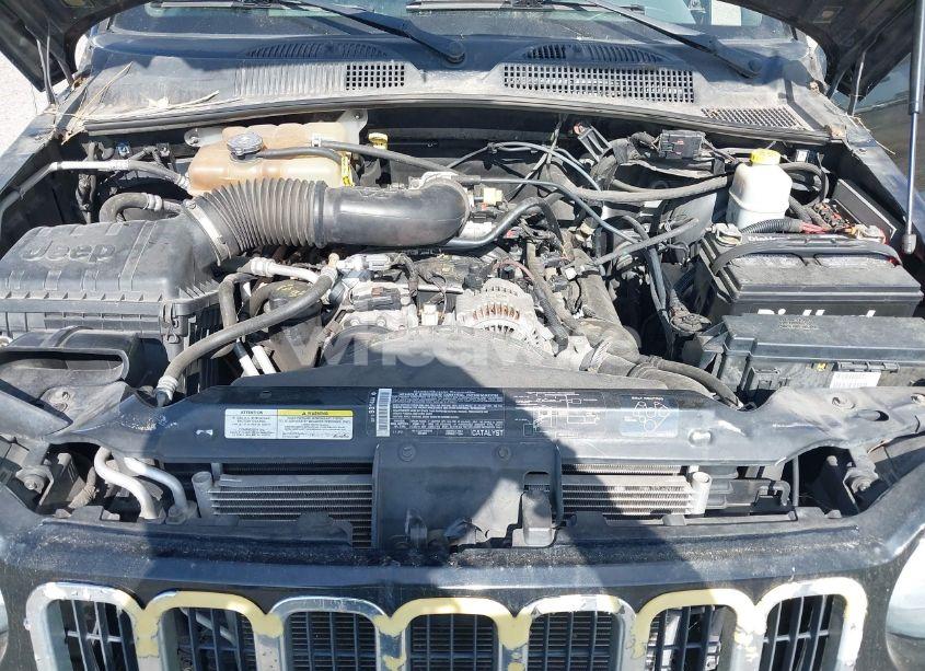 Photo 10 of 2005 Jeep Liberty SPORT (VIN 1J4GL48K45W544101)