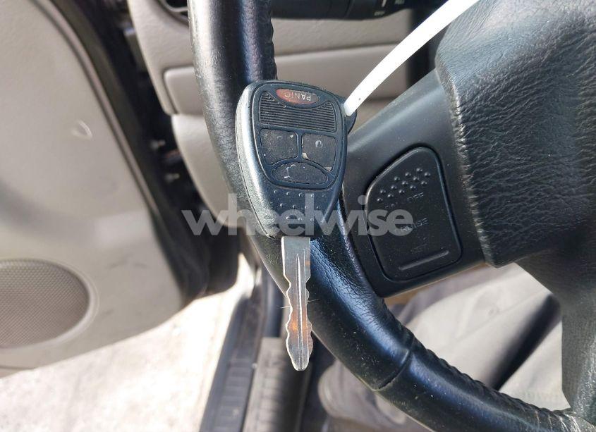 Photo 11 of 2005 Jeep Liberty SPORT (VIN 1J4GL48K45W594190)