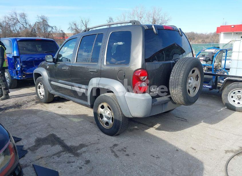 Photo 3 of 2005 Jeep Liberty SPORT (VIN 1J4GL48K45W594190)