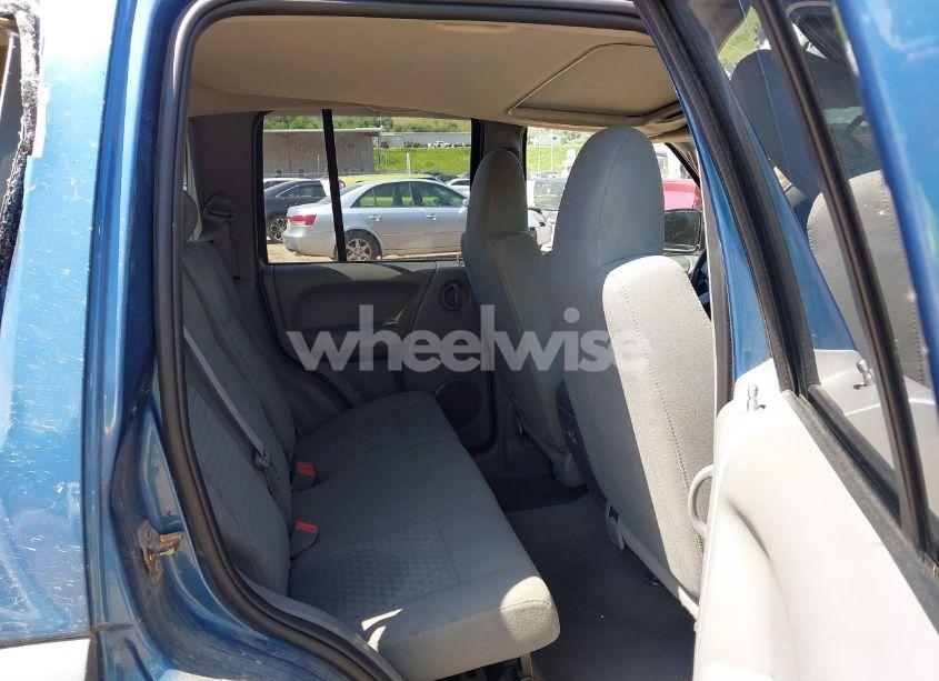 Photo 8 of 2005 Jeep Liberty SPORT (VIN 1J4GL48K45W615166)