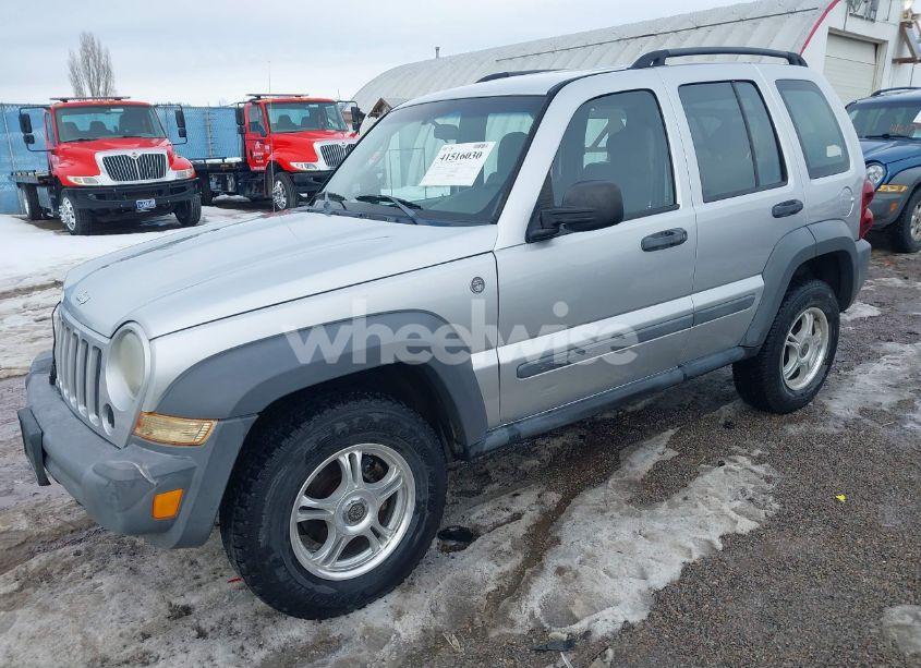 Photo 2 of 2005 Jeep Liberty SPORT (VIN 1J4GL48K45W621923)