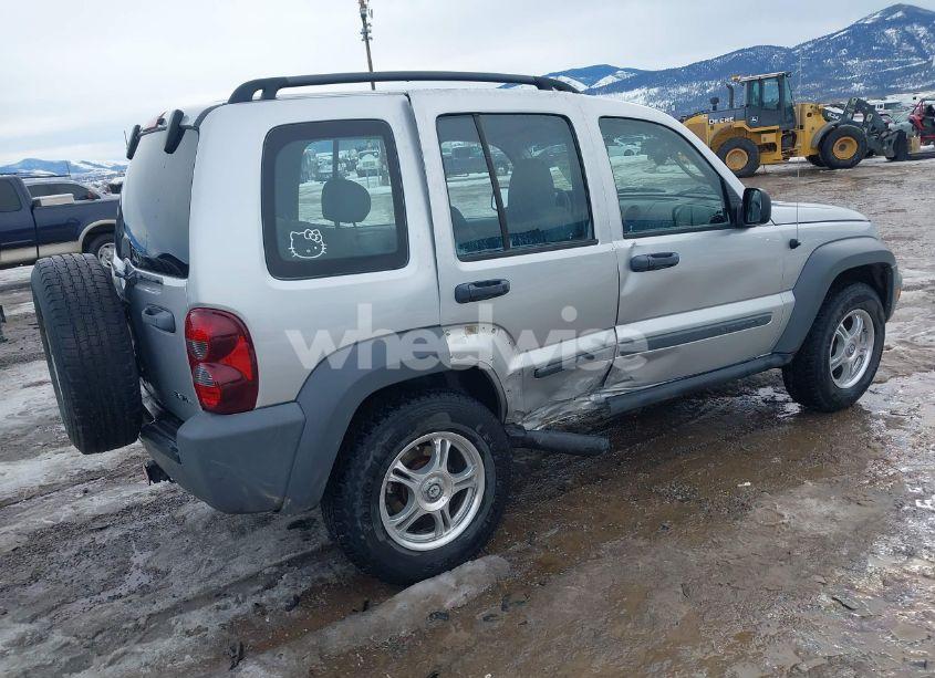 Photo 4 of 2005 Jeep Liberty SPORT (VIN 1J4GL48K45W621923)