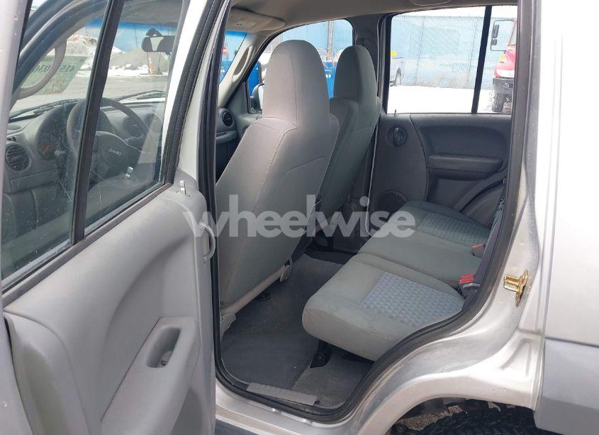 Photo 8 of 2005 Jeep Liberty SPORT (VIN 1J4GL48K45W621923)