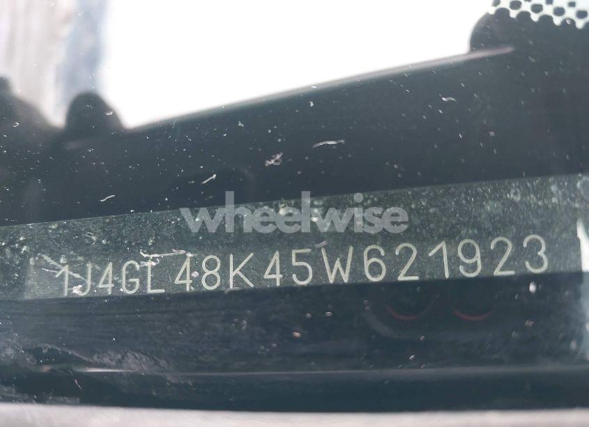 Photo 9 of 2005 Jeep Liberty SPORT (VIN 1J4GL48K45W621923)