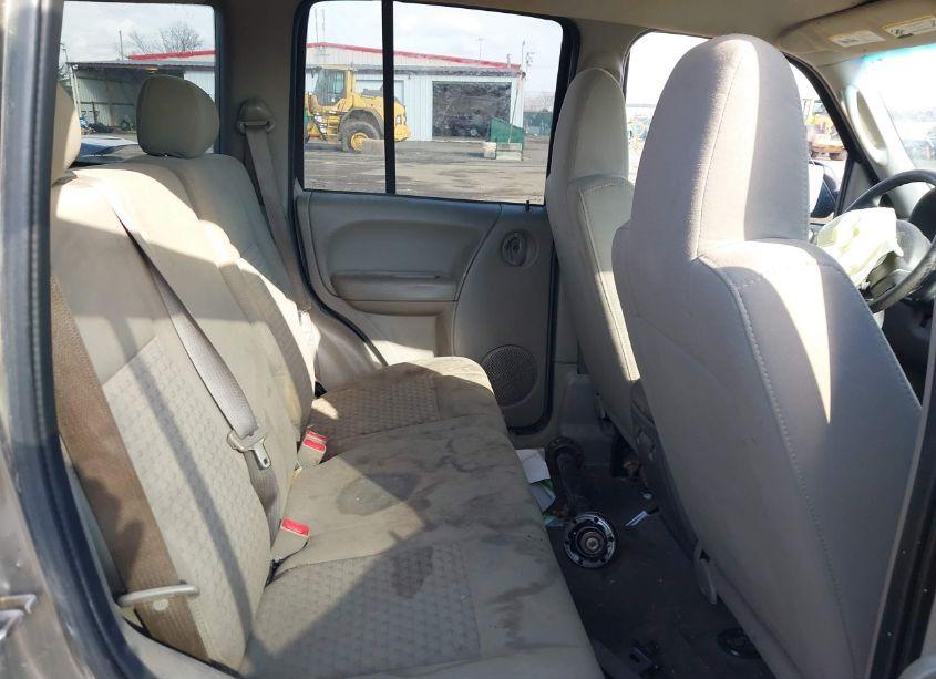 Photo 8 of 2007 Jeep Liberty SPORT (VIN 1J4GL48K47W573309)