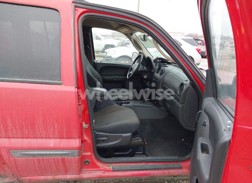 Photo 5 of 2003 Jeep Liberty SPORT (VIN 1J4GL48K53W509192)