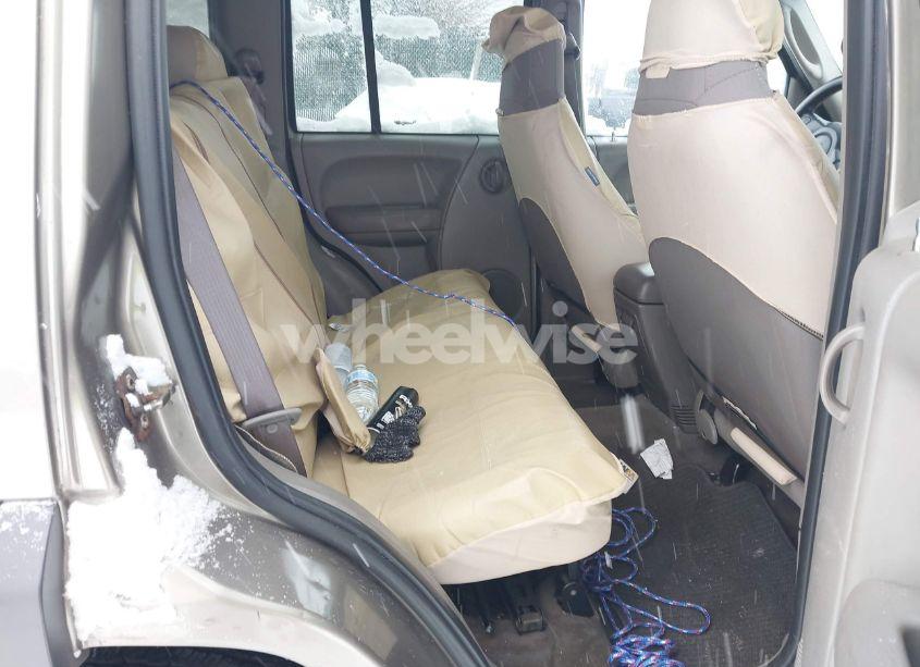 Photo 8 of 2004 Jeep Liberty SPORT (VIN 1J4GL48K54W151416)