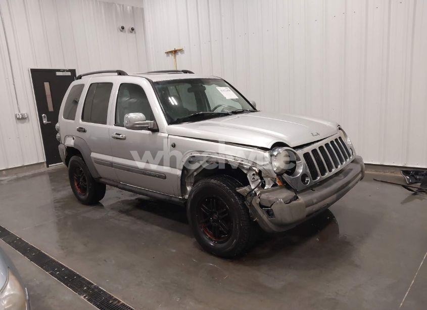 2005 Jeep Liberty SPORT (VIN 1J4GL48K55W706804) main photo