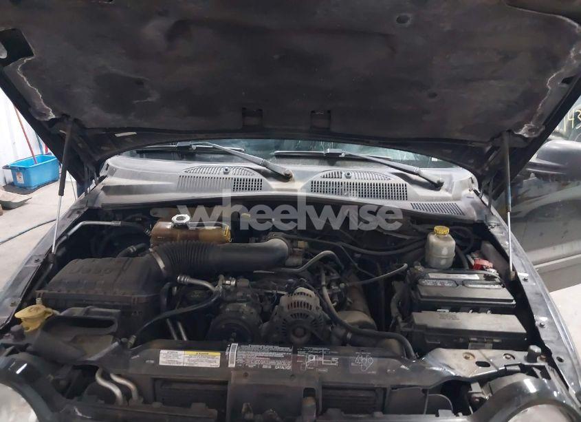 Photo 10 of 2005 Jeep Liberty SPORT (VIN 1J4GL48K55W711355)