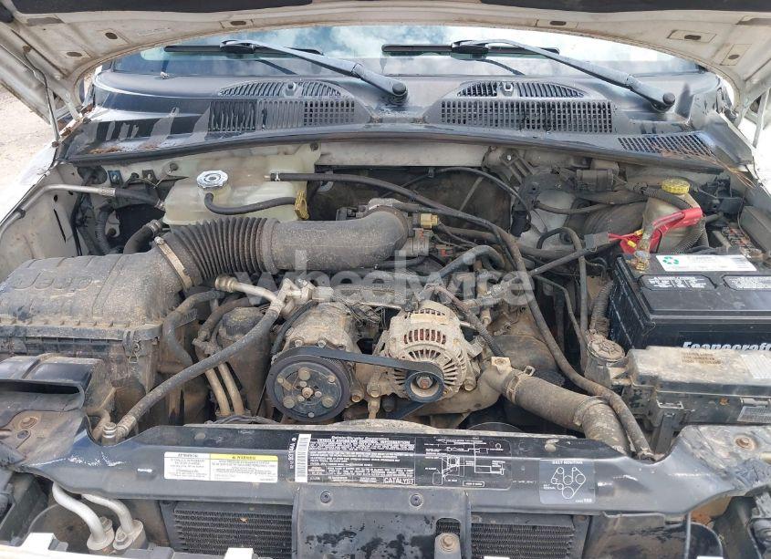 Photo 10 of 2005 Jeep Liberty SPORT (VIN 1J4GL48K55W716474)