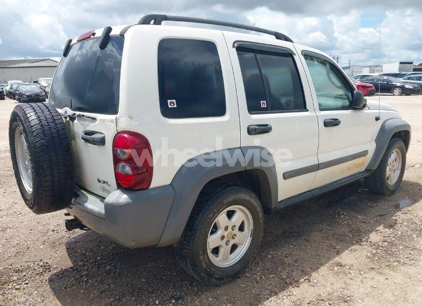 Photo 4 of 2005 Jeep Liberty SPORT (VIN 1J4GL48K55W716474)