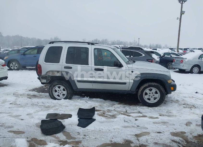 Photo 13 of 2007 Jeep Liberty SPORT (VIN 1J4GL48K57W537208)