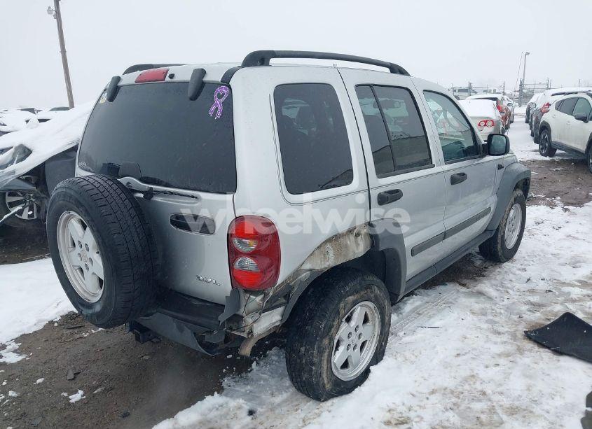 Photo 4 of 2007 Jeep Liberty SPORT (VIN 1J4GL48K57W537208)