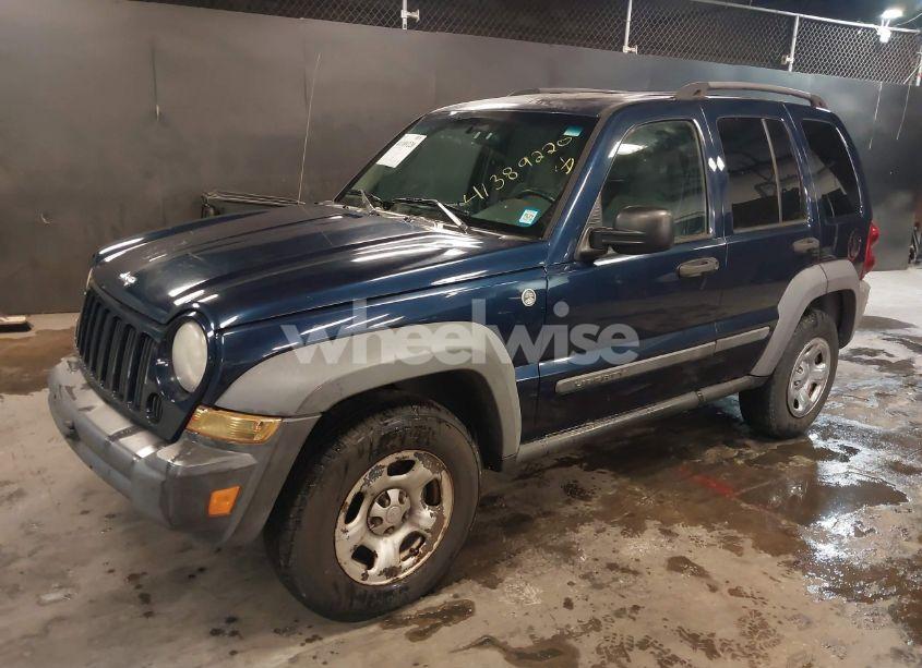Photo 2 of 2007 Jeep Liberty SPORT (VIN 1J4GL48K57W542702)
