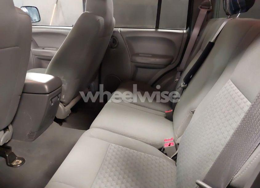 Photo 8 of 2007 Jeep Liberty SPORT (VIN 1J4GL48K57W542702)