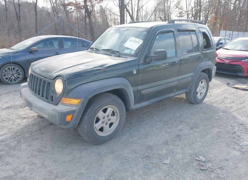 Photo 2 of 2007 Jeep Liberty SPORT (VIN 1J4GL48K57W699498)