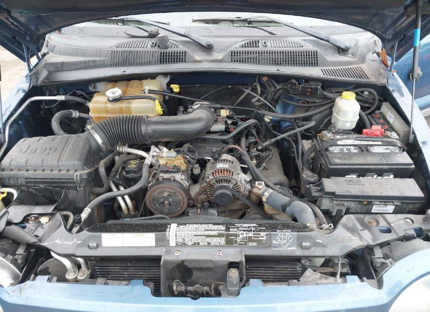 Photo 10 of 2005 Jeep Liberty SPORT (VIN 1J4GL48K65W534198)