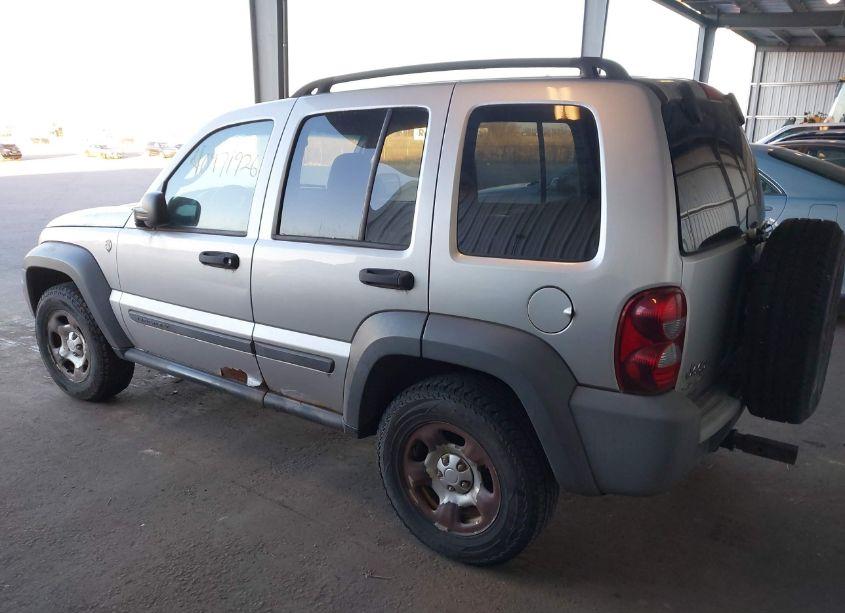 Photo 3 of 2005 Jeep Liberty SPORT (VIN 1J4GL48K65W714541)