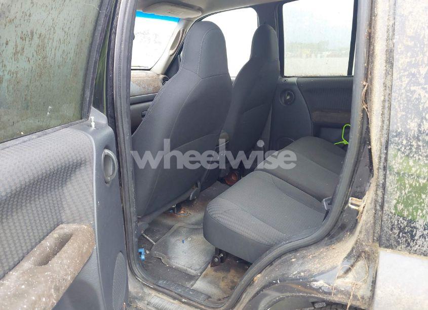 Photo 8 of 2002 Jeep Liberty SPORT (VIN 1J4GL48K72W114252)