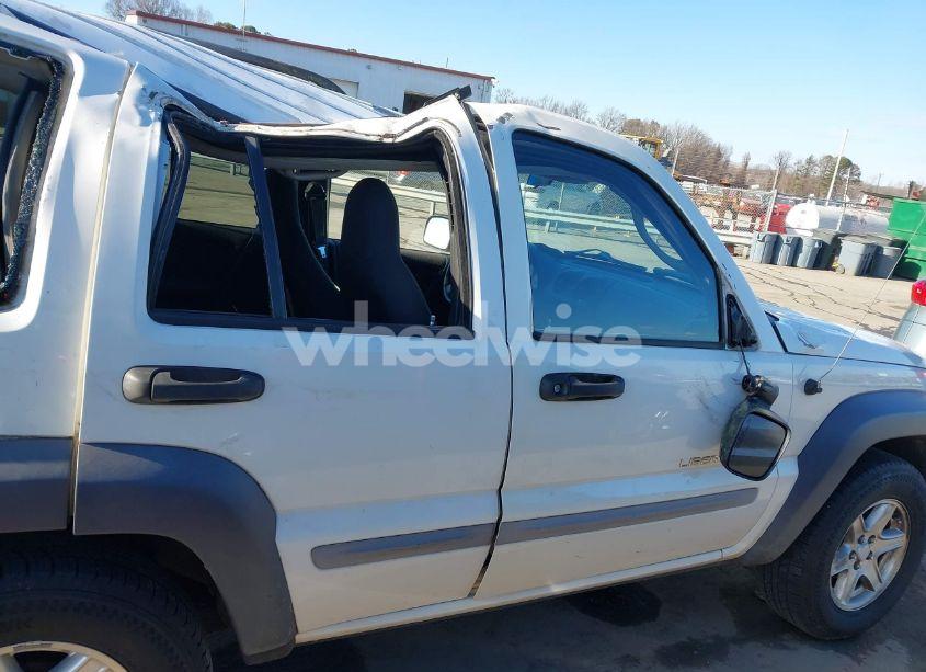 Photo 13 of 2002 Jeep Liberty SPORT (VIN 1J4GL48K72W262899)