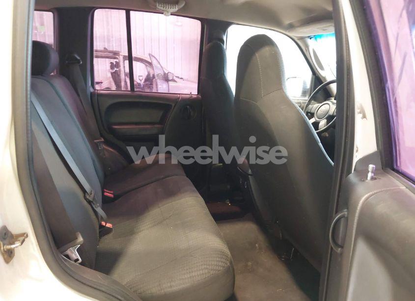 Photo 8 of 2003 Jeep Liberty SPORT (VIN 1J4GL48K73W511462)