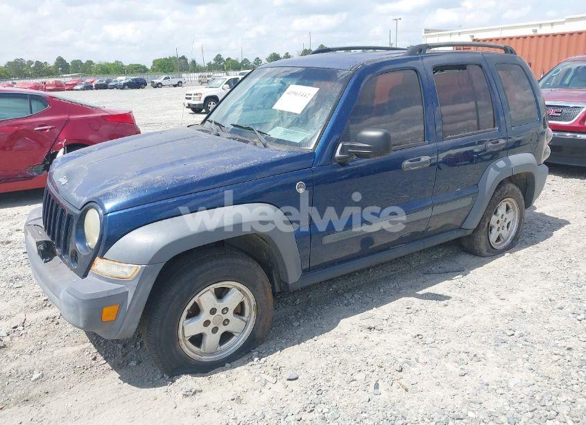 Photo 2 of 2005 Jeep Liberty SPORT (VIN 1J4GL48K75W516194)