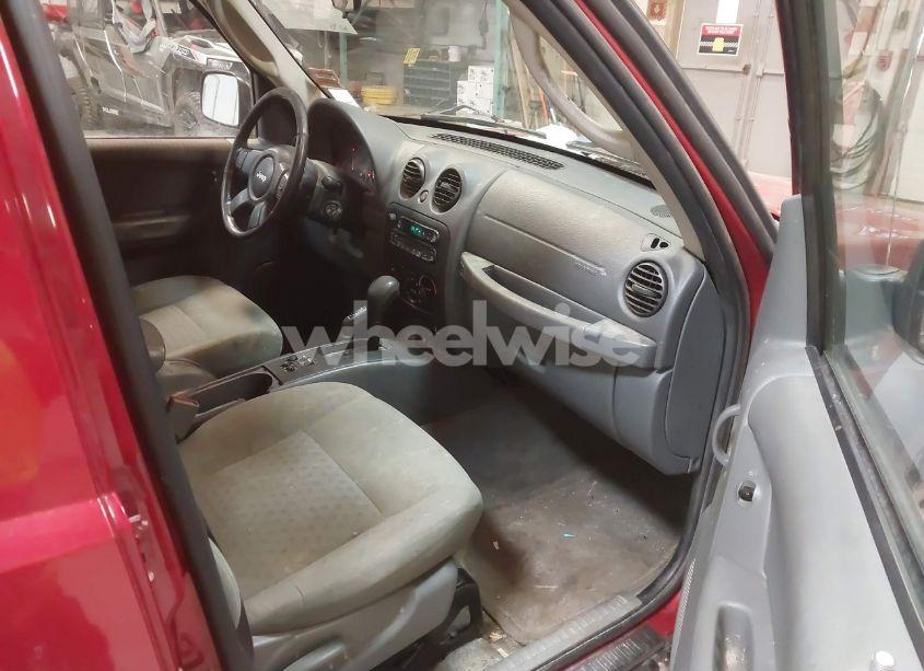 Photo 5 of 2005 Jeep Liberty SPORT (VIN 1J4GL48K75W706173)